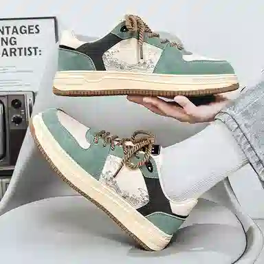 URBAN AUTHENTIC
