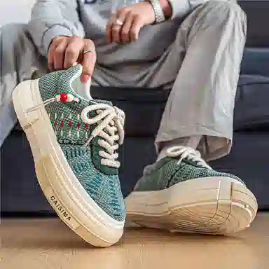 URBAN AUTHENTIC