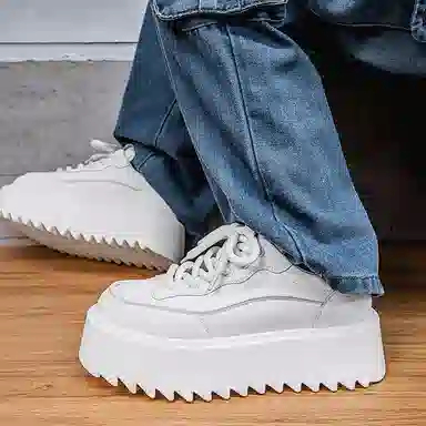 URBAN AUTHENTIC