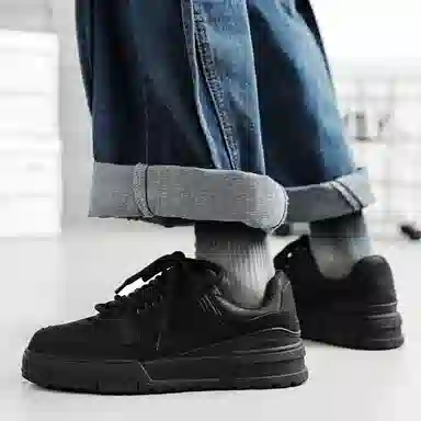 URBAN AUTHENTIC