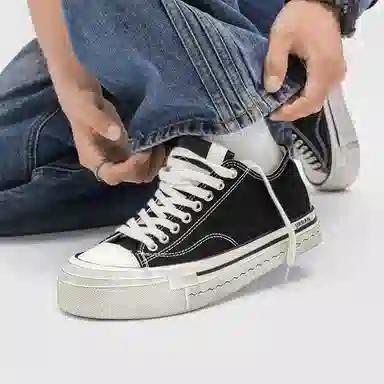 URBAN AUTHENTIC