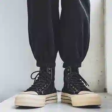 URBAN AUTHENTIC