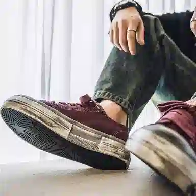 URBAN AUTHENTIC