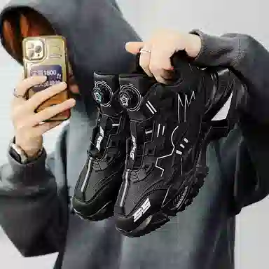 URBAN AUTHENTIC