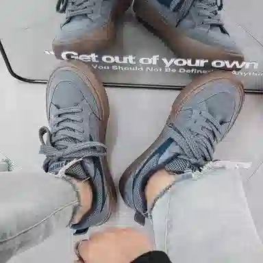 URBAN AUTHENTIC