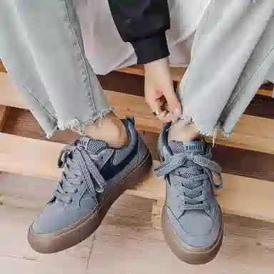 URBAN AUTHENTIC