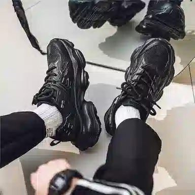 URBAN AUTHENTIC