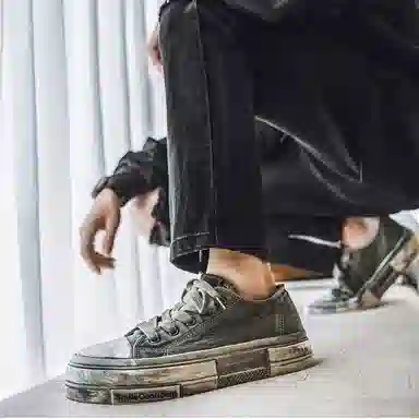 URBAN AUTHENTIC