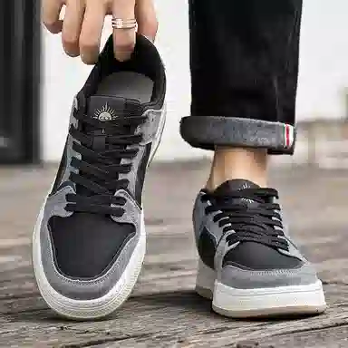 URBAN AUTHENTIC