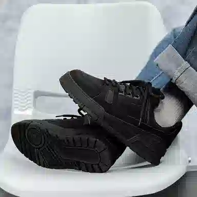 URBAN AUTHENTIC