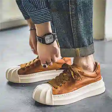 URBAN AUTHENTIC