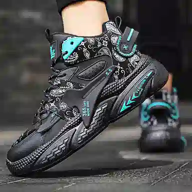 URBAN AUTHENTIC