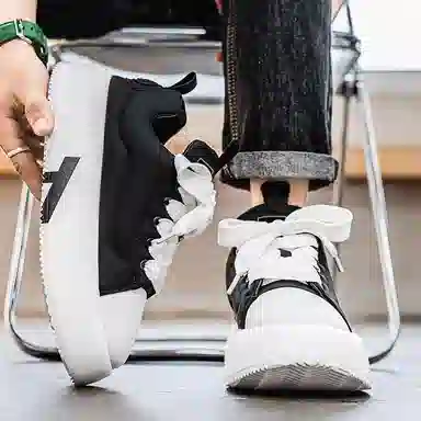 URBAN AUTHENTIC