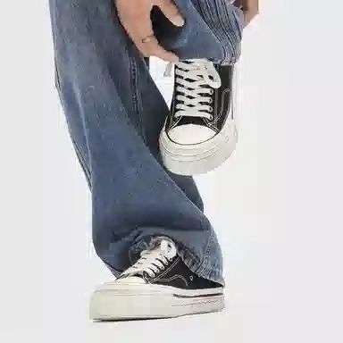 URBAN AUTHENTIC