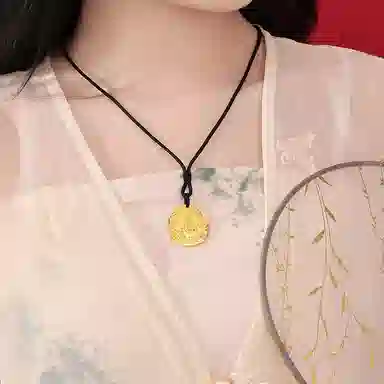 萃华金店 吉言金饼 亮面纯金工艺 吉祥如意招财转运 步步高升 小众设计新中式国潮 足金 按克计价 黄金项链 女款