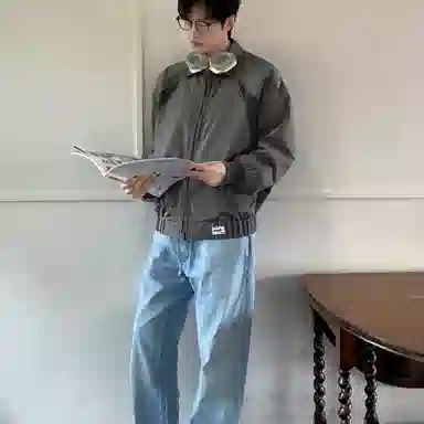 WKOOG cleanfitbomber