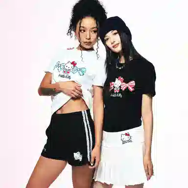 WHOOSIS x HELLO KITTY T