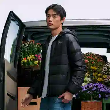 WHOOSIS Lightweight Down Hoodie