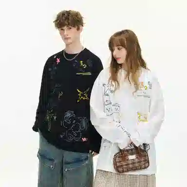 ER ER Bear Cartoon Long Sleeve Tee