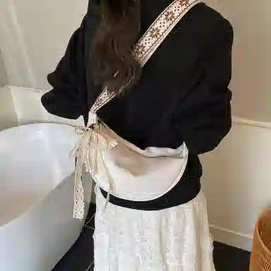 單倉 复古小众简约设计日常通勤百搭高级感逛街轻便 牛仔布 单肩包 女款 多色