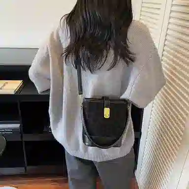 PU