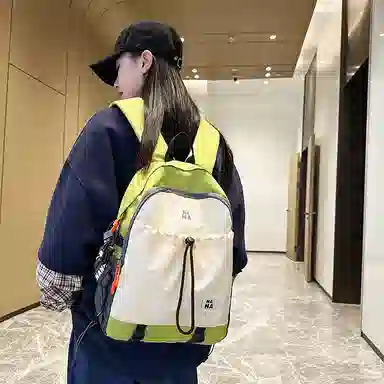 單倉 日系简约小众设计初高中学生大容量书包高颜值通勤百搭轻便背包 尼龙 双肩包 男女同款情侣款 黑色/果绿色/棕色/蓝色/橘色