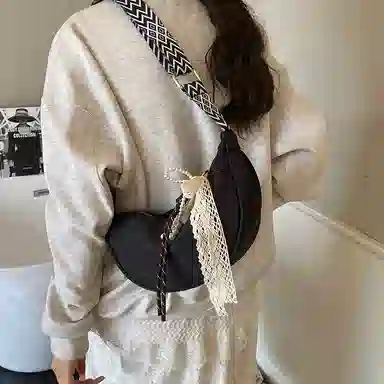 單倉 复古小众简约设计日常通勤百搭高级感逛街轻便 牛仔布 单肩包 女款 多色