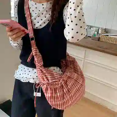 單倉 格纹抽绳轻便休闲日常通勤腋下包 布 单肩包 常规 女款 红色/蓝色/黑色