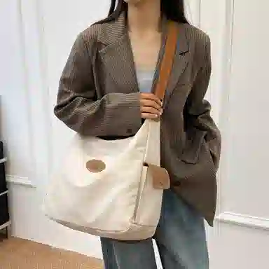單倉 复古邮差腋下慵懒风 尼龙 单肩包 常规 女款 多色