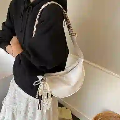 單倉 复古小众简约设计日常通勤百搭高级感逛街轻便 牛仔布 单肩包 女款 多色