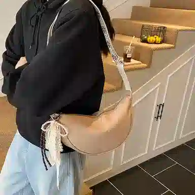 單倉 复古小众简约设计日常通勤百搭高级感逛街轻便 牛仔布 单肩包 女款 多色