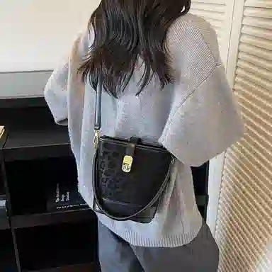 PU