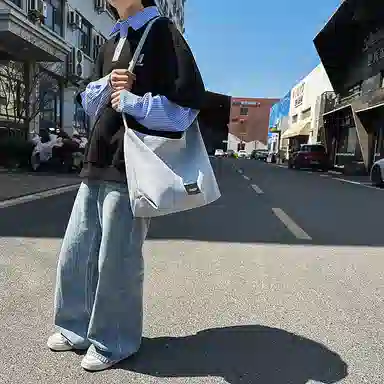 單倉 极简百搭休闲背包斜挎包学生时尚潮流日常上课出行 尼龙 单肩包 常规 男女同款情侣款 白色/灰色/黑色/粉色/蓝色