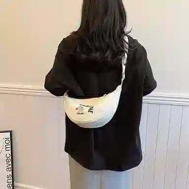 單倉 通勤轻便单肩腋下包休闲可爱百搭 尼龙布 斜挎包 女款 米白色/黑色/卡其色/湖蓝色/粉色