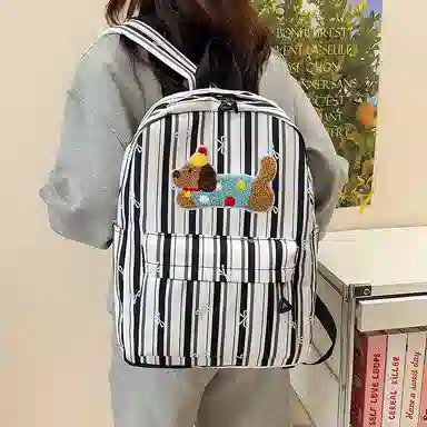 單倉 可爱条纹蝴蝶结腊肠狗小清新设计学院风背包初高中学生大容量轻便耐磨书包 尼龙 双肩包 常规 女款 粉色/蓝色/黑色