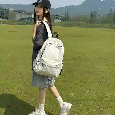 單倉 高颜值字母简约设计学院风通勤百搭背包初高中学生大容量轻便耐磨背包 尼龙 双肩包 常规 男女同款情侣款 白色/卡其色/灰色/黑色