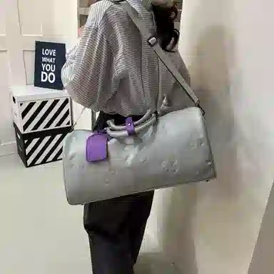 Dan Cang Crossbody Bag