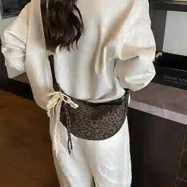 單倉 复古小众简约设计日常通勤百搭高级感逛街轻便 牛仔布 单肩包 女款 多色