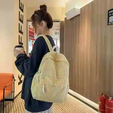單倉 日系高颜值毛绒针织韩版通勤百搭多巴胺大容量初高中学生书包小众设计 尼龙 背包双肩包 女款 黄色/绿色/白横条/红横条