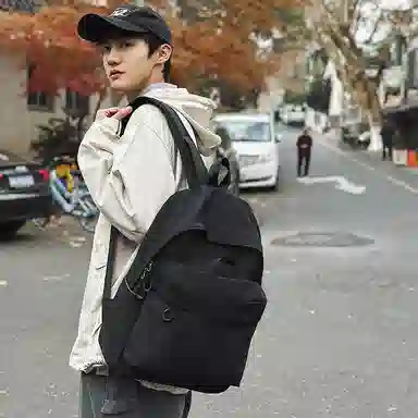 單倉 简约休闲设计感初高中学生旅行百搭大容量轻便书包 尼龙 背包双肩包 男女同款情侣款 白色/灰色/蓝色/卡其色/黑色