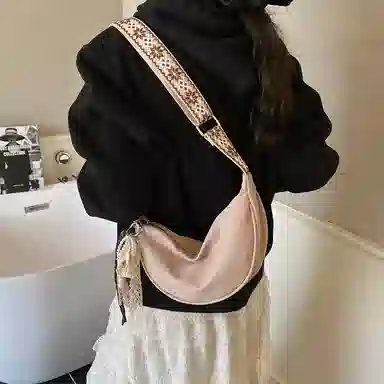 單倉 复古小众简约设计日常通勤百搭高级感逛街轻便 牛仔布 单肩包 女款 多色