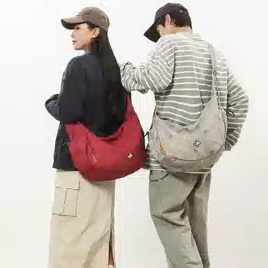 單倉 高颜值扎染时尚手提包潮流初高中学生大容量斜挎包 尼龙 手拎单肩包 男女同款情侣款 白色/红色/绿色/黑色