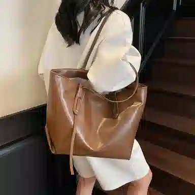 PU Tote