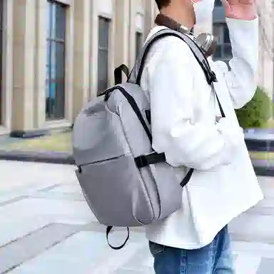 單倉 韩版潮流休闲防水旅行包通勤百搭大容量电脑背包轻便初高中学生书包 尼龙 双肩包 男款 灰色/黑色