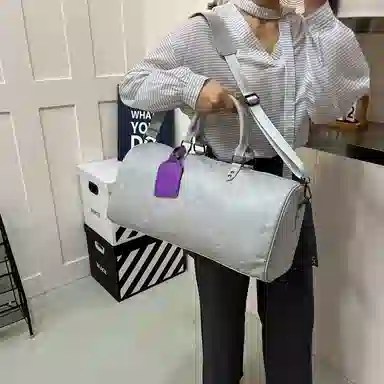 Dan Cang Crossbody Bag