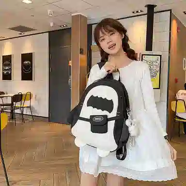 單倉 可爱卡通鲨鱼休闲时尚设计感背包丑萌搞怪初高中学生大容量通勤百搭轻便书包 尼龙 双肩包 常规 男女同款情侣款 蓝色/灰色/黑色