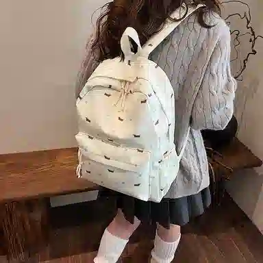 單倉 温柔日系可爱腊肠狗书包初高中学生碎花轻便百搭 尼龙 背包双肩包 女款 米白色