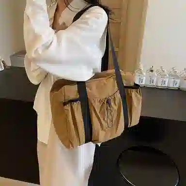 單倉 大容量旅行百搭休闲 尼龙布 单肩包 男女同款情侣款 米白色/深灰色/黑色/深棕色