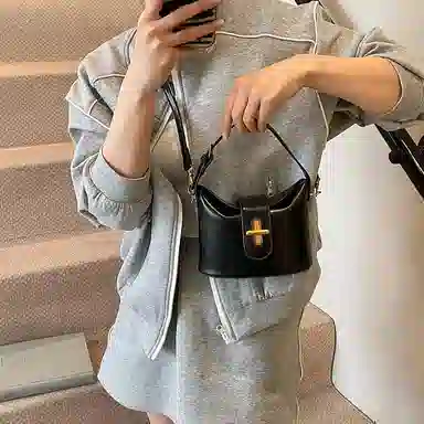 PU