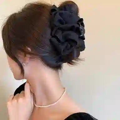 水中玉 黑色蝴蝶结抓夹大号鲨鱼夹后脑勺夹子高级感发卡头饰 亚克力 发夹 女款